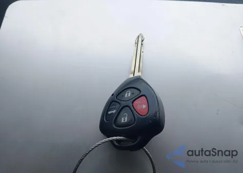 2011 Toyota Corolla S z USA, uszkodzony, nr VIN 2T1BU4EE7BC621947